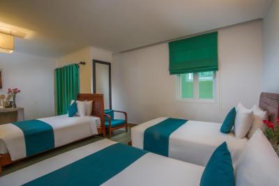 و هتل فنم پنه