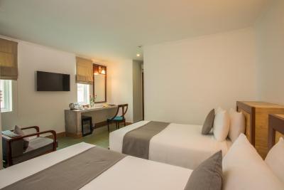 و هتل فنم پنه