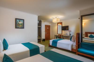 و هتل فنم پنه