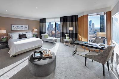 کرون تورز ملبورن