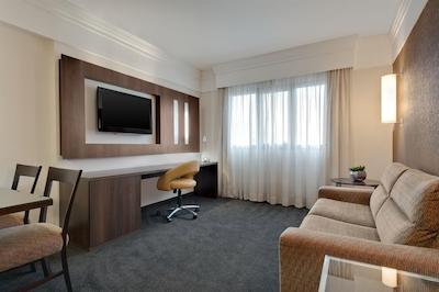 فور پوینتز بای شراتون کوریتیبا