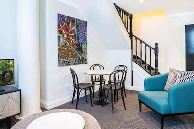 مانترا سیتی سنترال