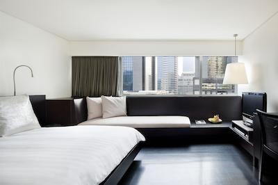 کومو متروپولیتن بانکوک