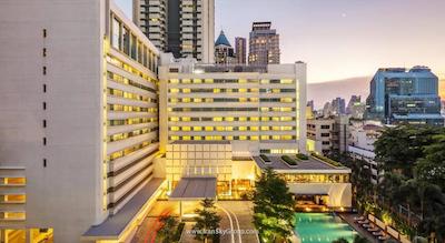 کومو متروپولیتن بانکوک