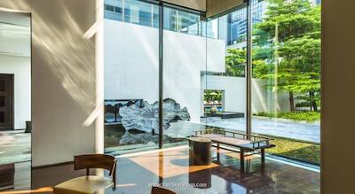 کومو متروپولیتن بانکوک