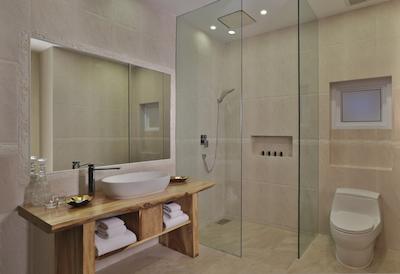 د پریویلج هتل ازرا بیچ کلوب