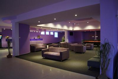 تپ کونتریلین زنید هتل کنفرنس اند اسپا