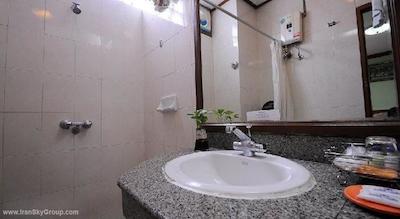 رویال آسیا لژ اند پارادایز