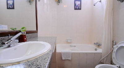 رویال آسیا لژ اند پارادایز