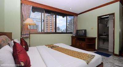 رویال آسیا لژ اند پارادایز