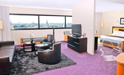 کرون پلازا لیل اورالیل