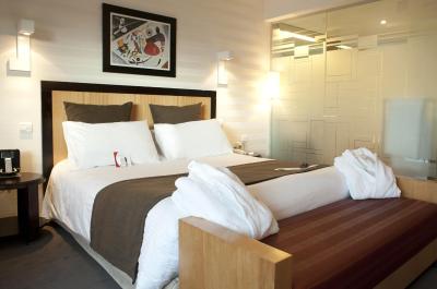 کرون پلازا لیل اورالیل