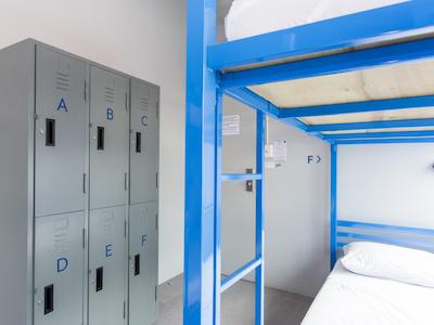 لافتل استیشن هاستل