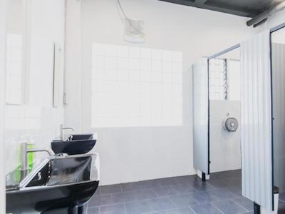 لافتل استیشن هاستل