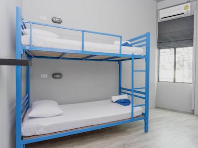 لافتل استیشن هاستل