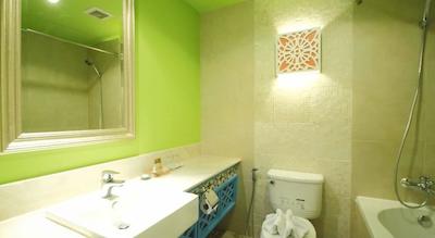 سالیل هتل سوخومویت سوی 8