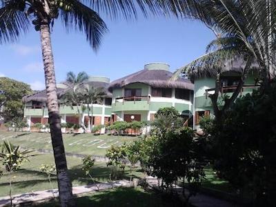 باک دور ویلیج