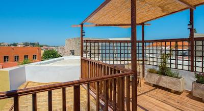 نایتز اُف د اُلد تون