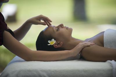 کنستانتینو برز ادنا ریال بیچ هتل