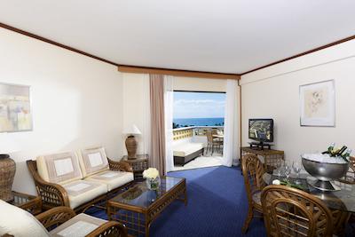 کنستانتینو برز ادنا ریال بیچ هتل