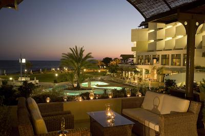 کنستانتینو برز ادنا ریال بیچ هتل