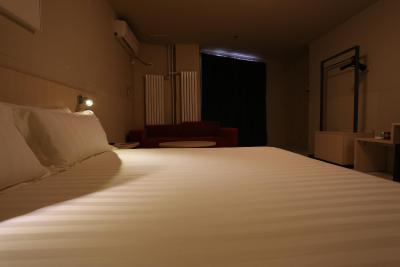 جینجیانگ این بیجینگ وانگفوجینگ