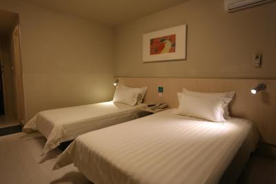 جینجیانگ این بیجینگ وانگفوجینگ