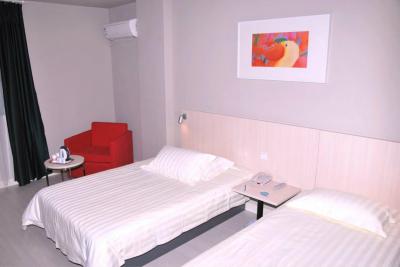 جینجیانگ این بیجینگ وانگفوجینگ