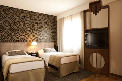 استانپلازا فونچال-فاریا لیما