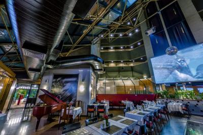 ماسیز فیو استارز