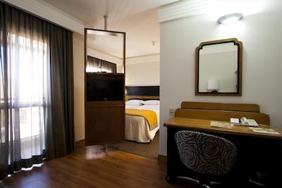 استانپلازا اینترنیشنال