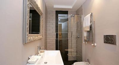 مادنا د منتی سویتز