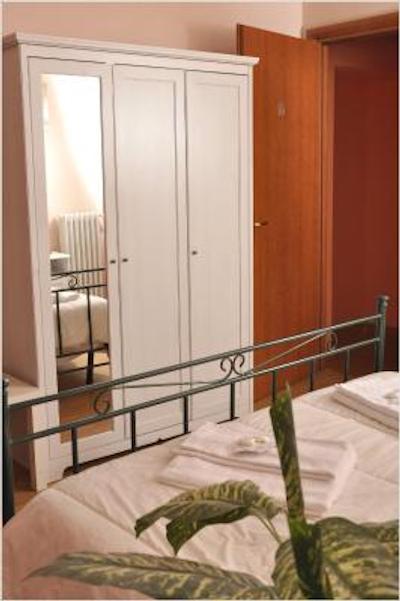 جیالل ب اند ب