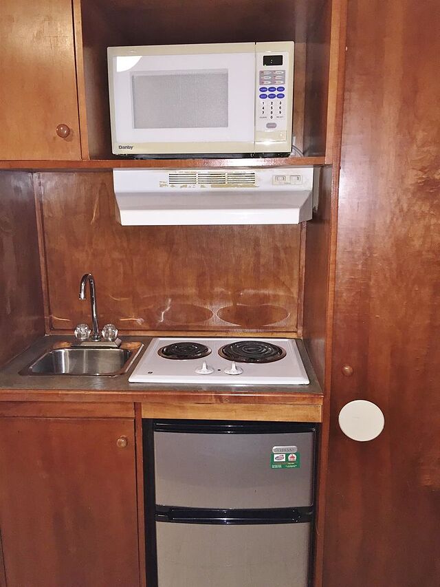 کاناداز بست والو این چینوک استیشن