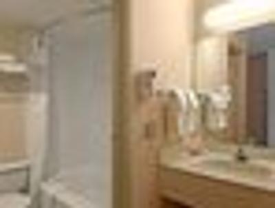 رامادا لیمیتد کالگاری نردوست