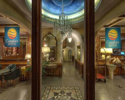 کمفرت هتل بلیوار