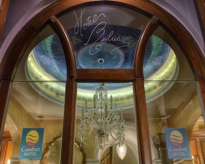 کمفرت هتل بلیوار