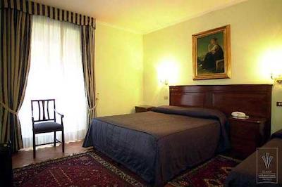 هتل دز ارتیستز