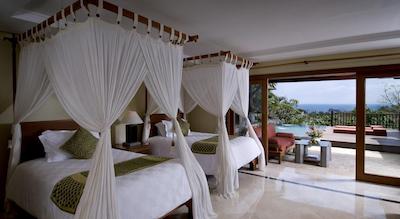 د ویلاز ات اِیانا ریزرت