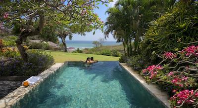 د ویلاز ات اِیانا ریزرت