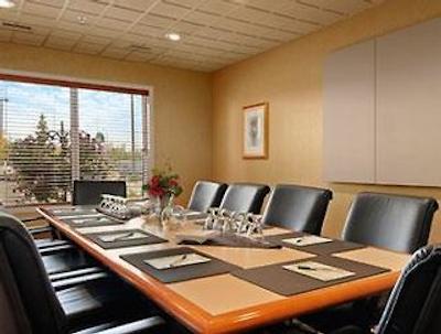 وینگات بای ویندهام ادمنتون وست