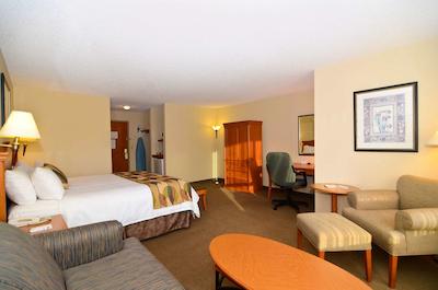 بست وسترن پلاس کالگاری سنتر این