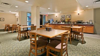 بست وسترن پلاس کالگاری سنتر این