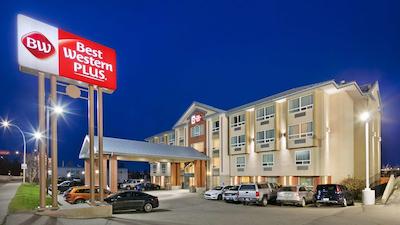 بست وسترن پلاس کالگاری سنتر این