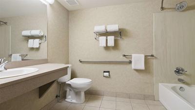 بست وسترن پلاس کالگاری سنتر این