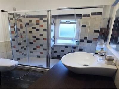 رمانتیک هلید رم ب اند ب