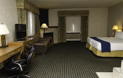 هلید این اکسپرز هتل اند سویتز لدبریج