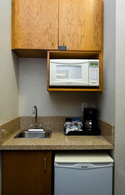 هلید این اکسپرز هتل اند سویتز لدبریج