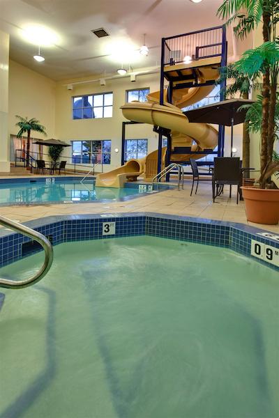 هلید این اکسپرز هتل اند سویتز لدبریج