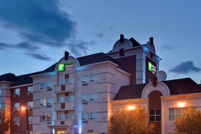 هلید این اکسپرز هتل اند سویتز لدبریج